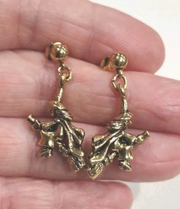 Gold Tone Dangle Witch Halloween Earrings Pierced 1", D70 - Picture 1 of 4