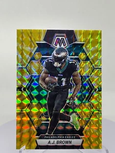 2023 Panini Mosaic Reactive Yellow Mosaic Prizm #193 A.J. Brown Eagles - Bild 1 von 2