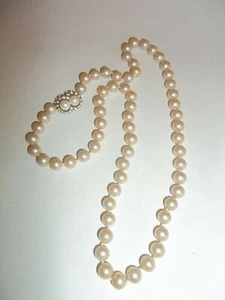 PEARL NECKLACE WITH RHINESTONE CLASP - Picture 1 of 2