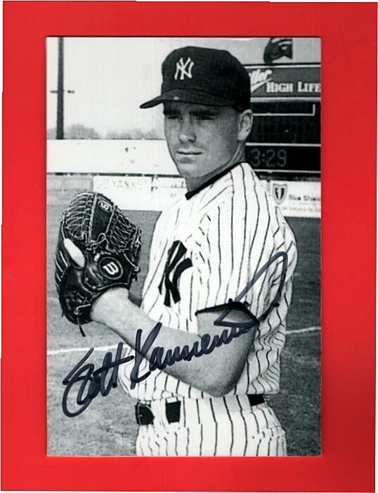 1991-96  SCOTT KAMIENIECKI NY YANKEES AUTOGRAPHED 4X6 POSTCARD - Image 1 of 1