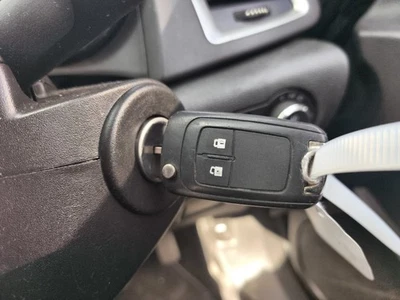 VAUXHALL ASTRA  2009-2015 IGNITION SWITCH & KEY  — 第 1/4 张图片