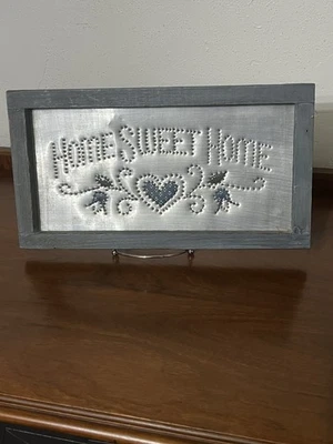Винтажная перфорированная жестяная вывеска «Home Sweet Home» с ручной росписью 13,5 дюйма цвет Country Blue Hearts - Изображение 1 из 4