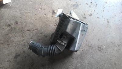 Used Air Cleaner Assembly fits: 2015 Chevrolet Cruze 1.8L engine ID LUW Grade A — 第 1/4 张图片