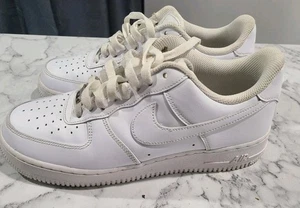 Nike Air Force 1 Zapatos Para Hombres Talla 8.5 Triple Blanco Atlético Bajo 07 AF1 Tenis - Imagen 1 de 8