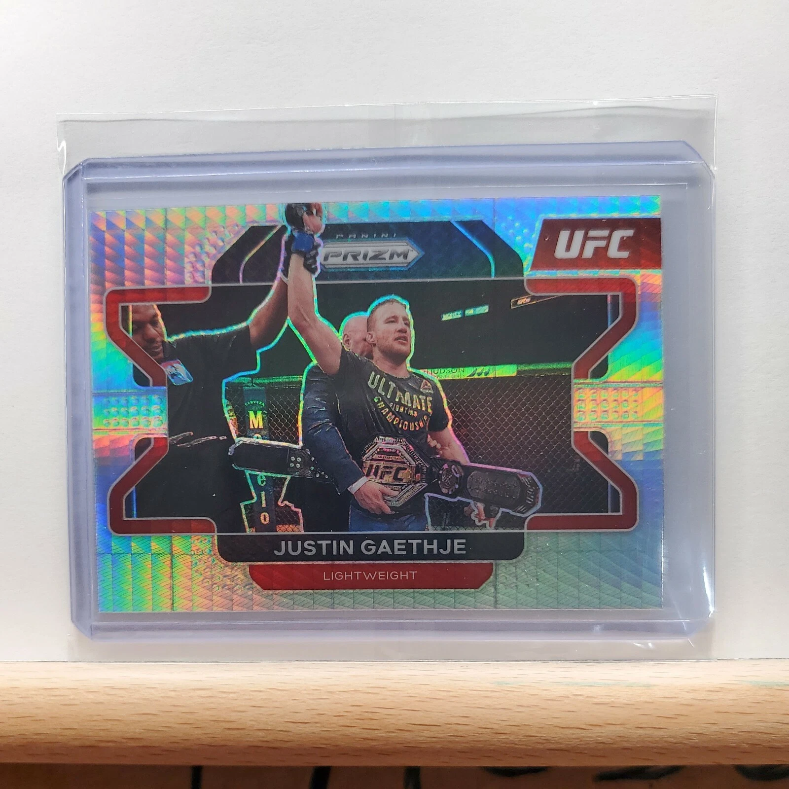 2022 Panini Prizm UFC Justin Gaethje base HYPER Prizm card # 44