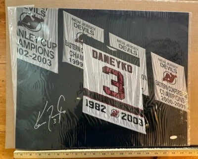 NHL NJ Devils-Ken Daneyko-“Banner de noche de retiro en las vigas” 16x20-Firmado Foto 1 de 4