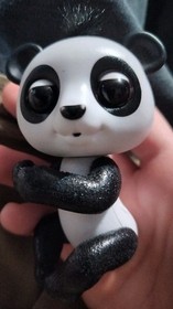 Fingerlings Baby Glitter Panda Figure Interactive *WORKS* Wowwee