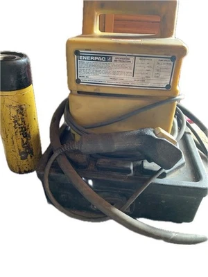 ENERPAC Hydraulic Pump Electric Pump P-392 Used Operation Not Confirmed Japan - Image 1 of 3