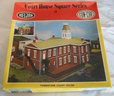 Heljan 906 HO Court House Square Series Tombstone Court House Building Kit - Image 1 of 1
