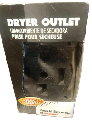 Pass & Seymour Legrand Dryer Outlet Flush Mount Black 3860-CC6 3 Pole 3 Wire 30A - Image 1 of 4