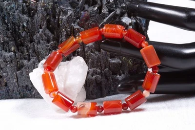 Edelstein Armband aus Roter Streifenachat | Zylinder Armband - Bild 1 von 2