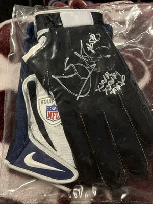 迪克森·爱德华兹签名一对NFL手套 — 第 1/4 张图片