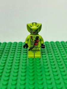 LEGO Ninjago Lasha Minifigure Red Vials 9447 Rise Of Snakes - Picture 1 of 1