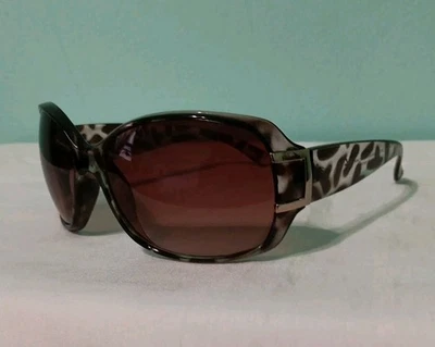 H&M Sunglasses 60□16-125 Brown Animal Print, Brown Gradiant Lenses - Image 1 of 4