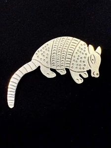 Vintage 925 Sterling Silver TR-142 Made in Mexico Armadillo Animal Pin Brooch - Picture 1 of 7