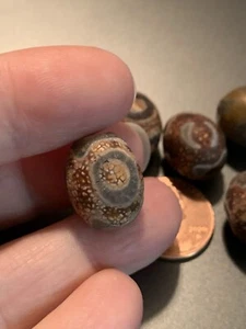 One Dzi Style 3-Eye Heavenly Eye Agate Stone Oval Barrel Shape Bead 15mm x 13mm - Picture 1 of 5