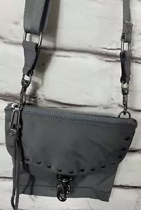 Bolso Bandolera Rebecca Minkoff Borde Cuero Nylon Gris Herrajes Plateados - Imagen 1 de 9