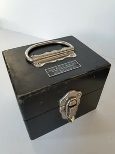 Antique Eastman Kodak box/holder of filters for Ektar lens. Great lens storage! - Picture 1 of 7