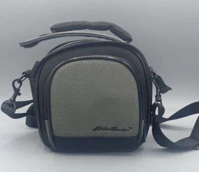 Bolsa para cámara Eddie Bauer con correa de almacenamiento frontal de 7”x7” tiene asa o correa Foto 1 de 4