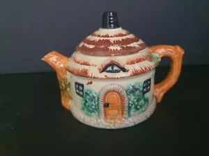 Vintage Thatched Cottage Teapot w Lid Japan 40s-50s Cottage Ware 2 cup Tea Pot - Picture 1 of 9