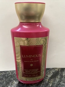 GANZ NEU Luminous Body Lotion 8 Oz. Bath & Body Works - Bild 1 von 3
