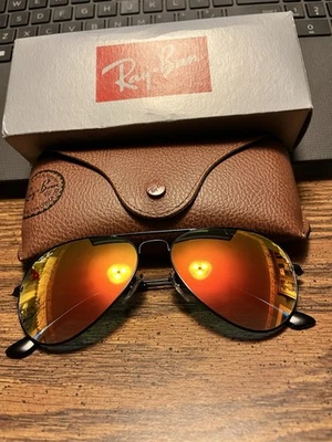 RAY-BAN AVIADORES RB3025 58mm. MARCO NEGRO CON LENTES ESPEJO FLASH NARANJA. NUEVO.  Foto 1 de 4