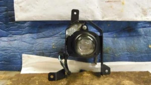 99 MONTERO SPORT L. CORNER/PARK LIGHT FOG/DRIVING BUMPER 138196 - Imagen 1 de 2