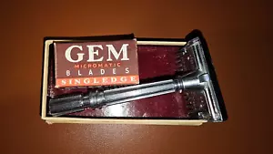 1930 EDELSTEIN MICROMATIC MESSING SICHERHEITSRASIERER IN OVP - Bild 1 von 5