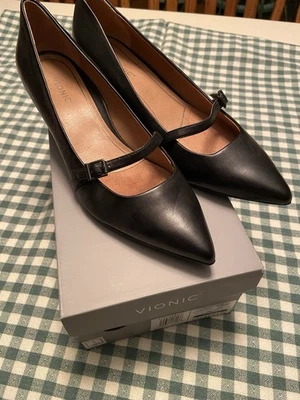 Tacón de gatito Vionic Minnie 10 para mujer Foto 1 de 3