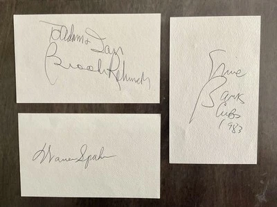 Warren Spahn, Brooks Robinson, Ernie Banks Signed Autograph 3x5 Index Cards 1983 - Image 1 of 4