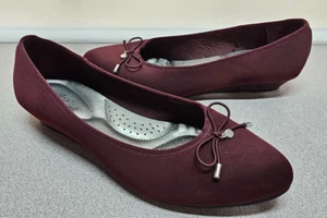 DexFlex Ballet Flats Womens Size 9.5 Maroon Pointed Toe Shoes - Picture 1 of 8