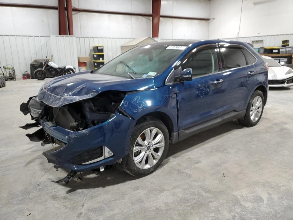 Used Front Center Infotainment Display fits: 2020 Ford Edge front center dash mo - Image 1 of 4