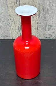Jarrón rojo Otto Brauer para Holmegaard 1960 10" de alto con tulipán - Imagen 1 de 4