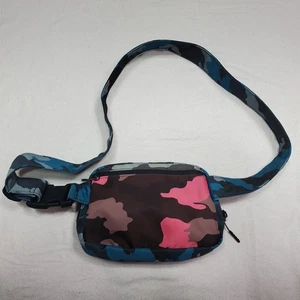 Rare Lululemon Everywhere Belt Bag Heritage Camo Multicolor Zipper Closure - Picture 1 of 14