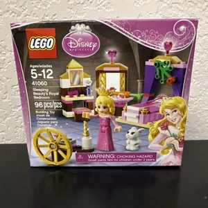 LEGO Disney: Sleeping Beauty's Royal Bedroom (41060) - Picture 1 of 6