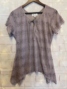 Eve & Maddie Women Large Taupe Gray Lace Blouse with Front Tie Handkerchief Hem - Picture 1 of 9