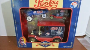 Golden~PEPSI COLA 3 piezas RÉPLICA PERSONALIZADA COLECCIÓN FUNDIDA A PRESIÓN: avión, camión, banco~nuevo en paquete - Imagen 1 de 8