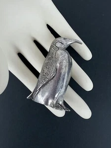 Estatuilla de pingüino grabado en peltre plateado Lenox Kirk Stieff pequeña 2 pulgadas de alto - Imagen 1 de 12