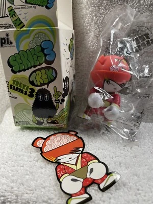 3” TREXI Serie 3 2007 ~ SEPTH "KIMONA" ~ Singapur ~ Kidrobot Foto 1 de 2