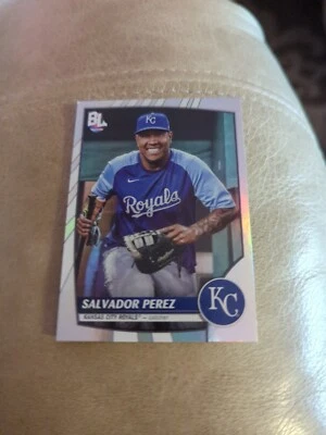 2023 TOPPS BIG LEAGUE UNCOMMON RAINBOW FOIL #250 SALVADOR PEREZ ROYALS - Image 1 of 2