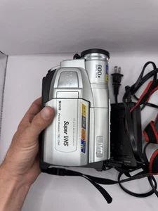 JVC Compact Super VHS Camcorder GR-SXM750U W charger no battery - Picture 1 of 6