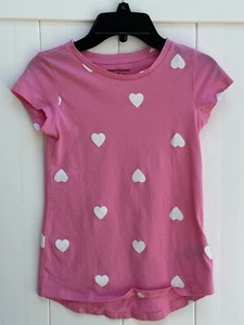 NWOT Amazon Essentials Girls Pink And White Hearts Short Sleeve T Shirt M (8) - Picture 1 of 3