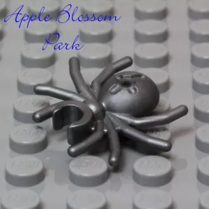 LEGO Minifig Flat SILVER SPIDER - Boy/Girl Minifigure Halloween Gray Pet Animal - Picture 1 of 9