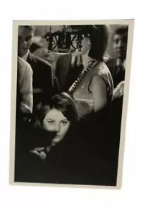 Vintage Blank Postcard Sophia Loren Paris 1962 - Picture 1 of 3