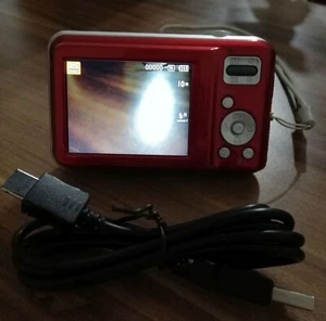 Samsung ES65 5x Red Digital Camera - Picture 1 of 9