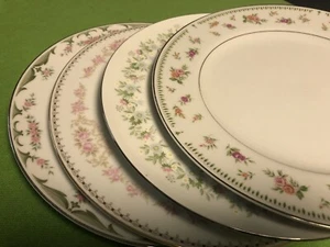 Mismatched China Dinner Plates Soft Pinks on White 10-10.50" Set of 4 Weddings - Picture 1 of 14