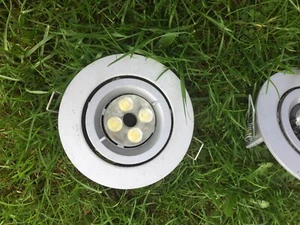Six good quality down lights in silver - Picture 1 of 5