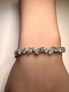 Brazalete de tenis de diamantes creado en laboratorio de forma mixta de 12,30 quilates de oro blanco de 14 quilates - Imagen 1 de 6