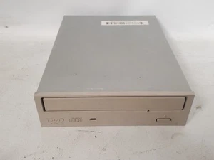 Vintage Hitachi GD-2000 DVD-ROM Internal Drive - Picture 1 of 6