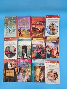 Lot of 12 Harlequin Romance Paperback Novels Mixed Authors 2000's Era - Bild 1 von 18